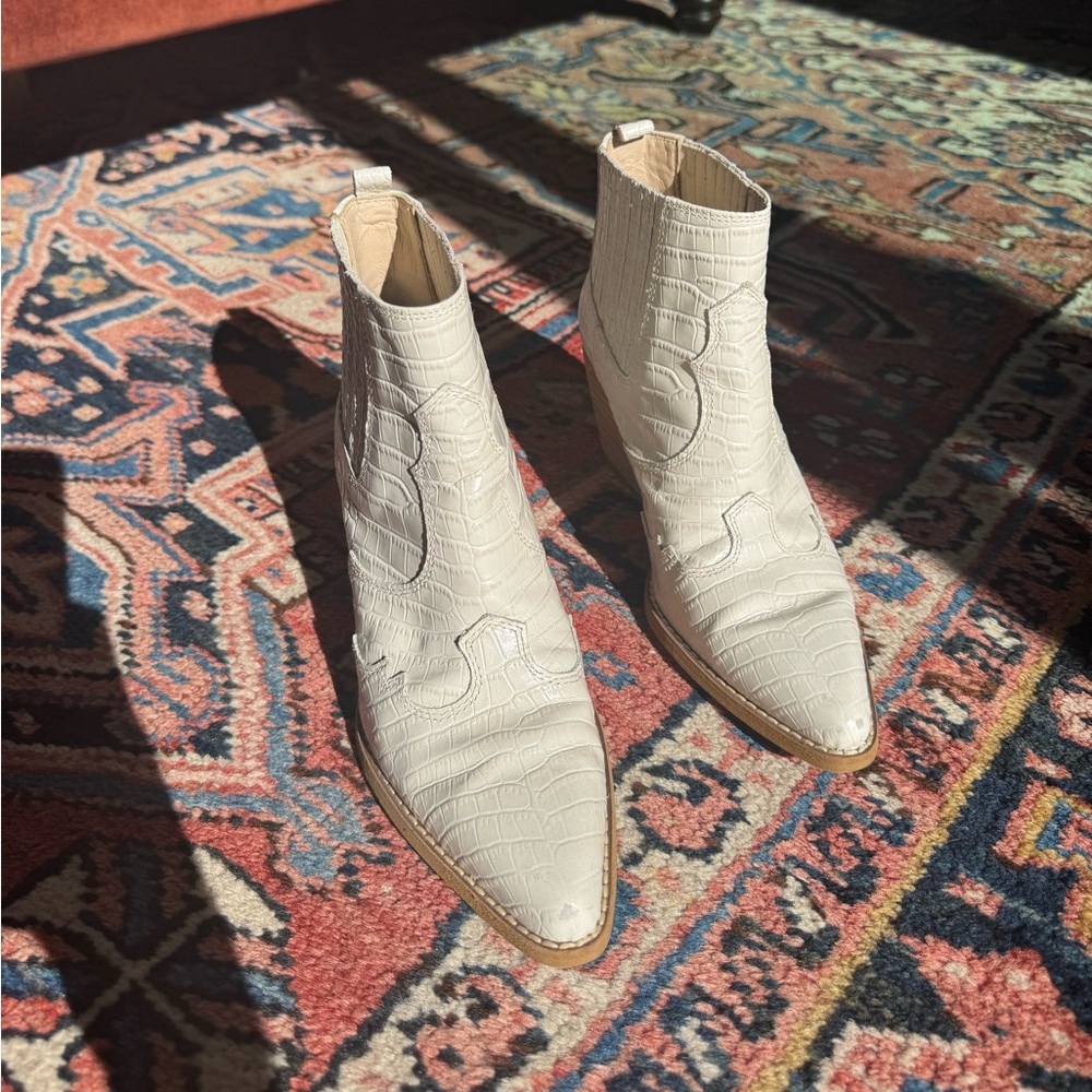 Sam Edelman Booties size 6 - Picture 4 of 4